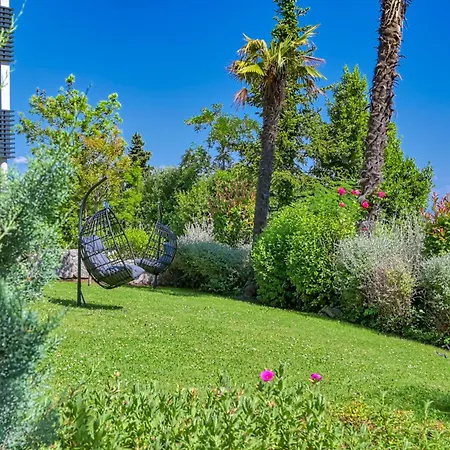 Atalanta With Heated Pool Near The Willa