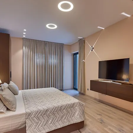 Atalanta With Heated Pool Near The Opatija