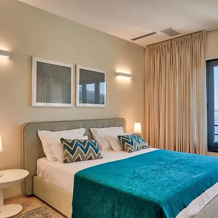 Atalanta With Heated Pool Near The Opatija