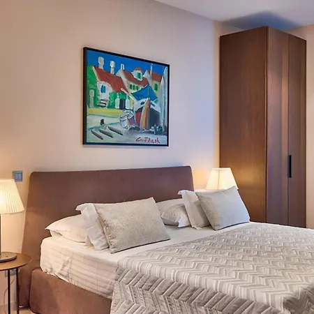 Atalanta With Heated Pool Near The Willa