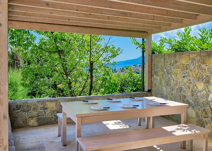 Atalanta With Heated Pool Near The オパティヤ