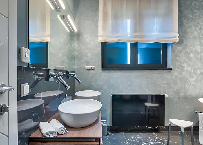 Villa Atalanta With Heated Pool Near The *